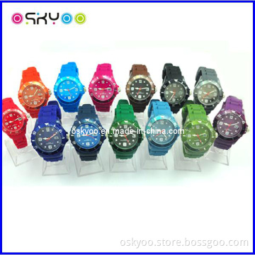 Fashion Ice Quartz Watch with Silicon Bands and Calendar (P5900)